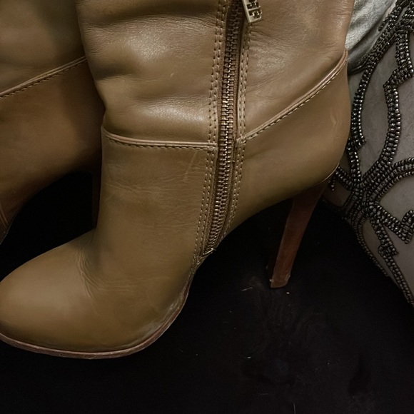 Tory Burch Knee High Boots Sz 7 - Picture 3 of 9